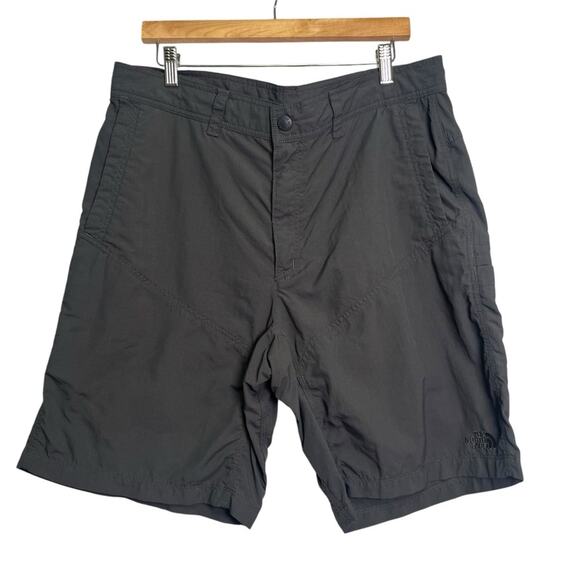 The North Face Outdoor Shorts Size 38 Black Gray 4 Pocket Hiking Camping Trails - Picture 1 of 7